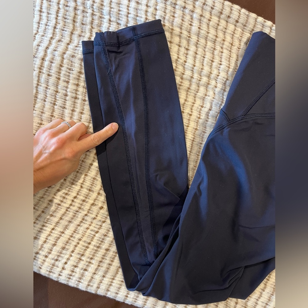 Lululemon Fast & Free Tight 25” Navy with Mesh on Legs - Picture 4 of 4
